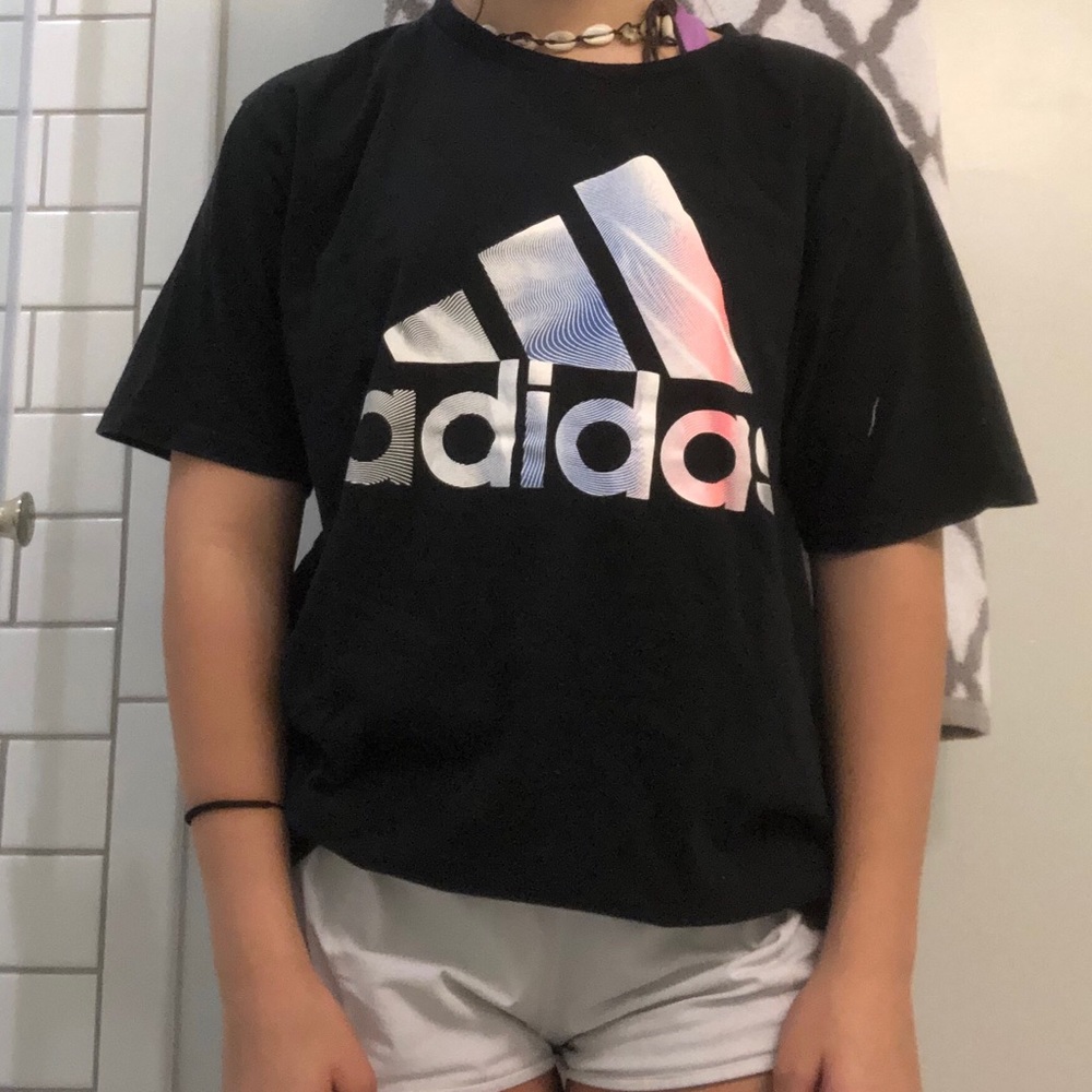 black adidas tee